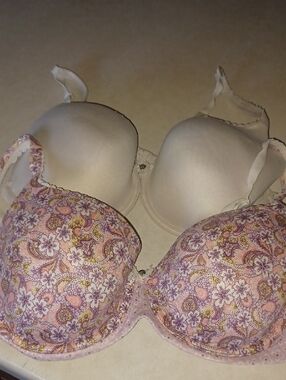 Body By Victoria Size 36D Bras
